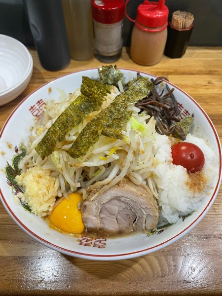 「冷やしまぜそば（並）」@デカ盛り戦隊 豚レンジャーの写真