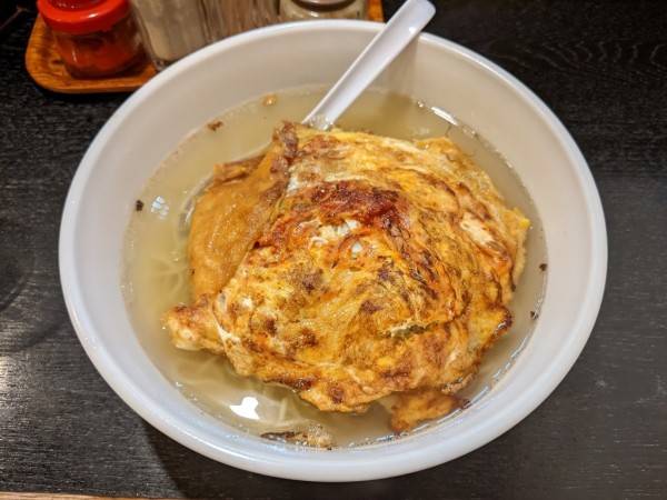 「塩キムチ天津メン」@ラーメン餃子館 小次郎 本店の写真