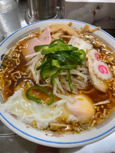 「五目そば 半熟卵変更」@中華そば みたかの写真