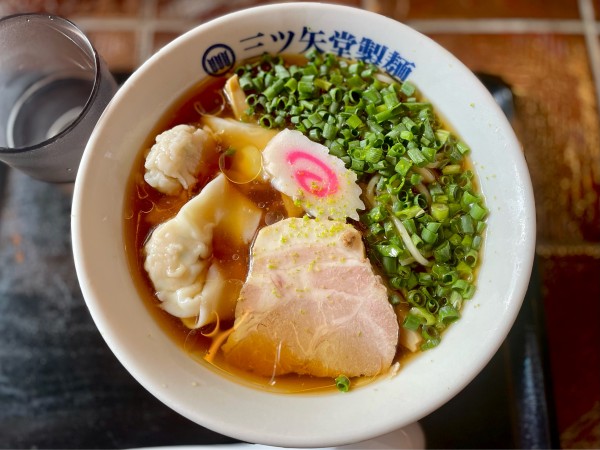 「冷やしラーメン　980」@三ツ矢堂製麺 池袋サンシャイン60通り店の写真