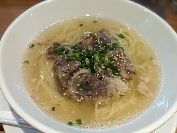 「限定牛テールの塩soba」@鶏Soba Toraやの写真