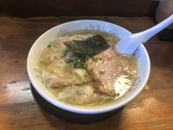 「塩雲呑麺1230円」@伊達屋の写真