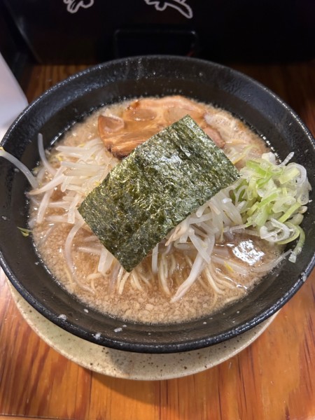 「らあ麺」@らあ麺 やったる 新宿店の写真