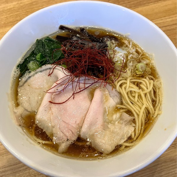 「にぼしそば(醤油)930円」@Noodles Labo 香蕎庵の写真