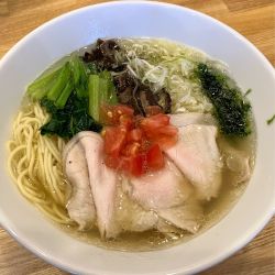 鰹昆布出汁そば(塩)930円