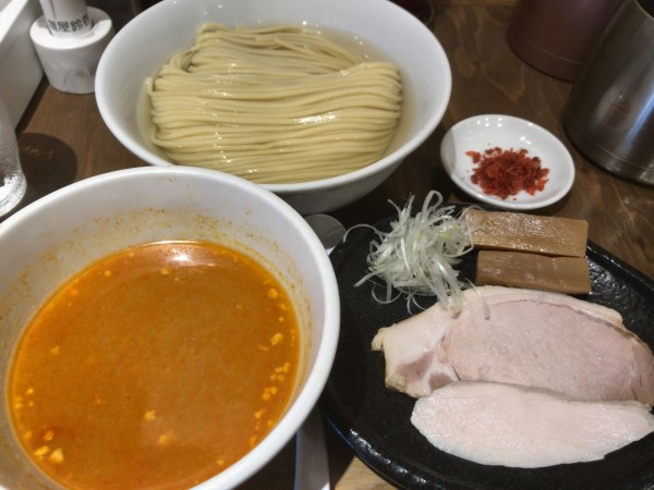 「つけ麺300g（塩つけ麺　トムヤムクン）」@麺屋鈴春の写真
