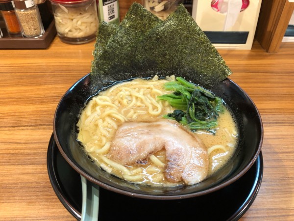 「ラーメン(醤油)」@横浜家系ラーメン 壱角家 落合南長崎店の写真