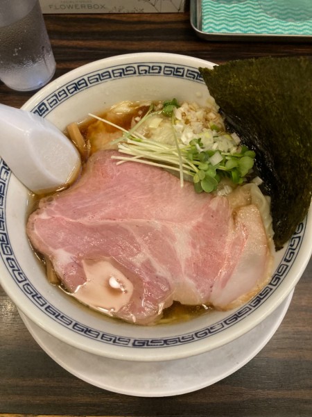 「ワンタンメン」@稲荷屋の写真