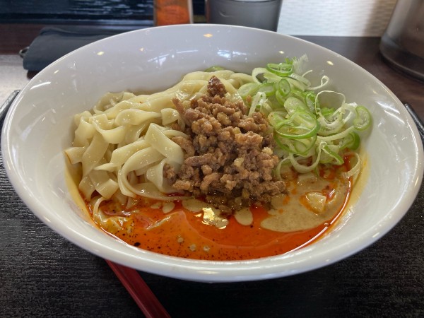 「汁無し坦々麺　冷やし」@つけ麺 らいこうの写真
