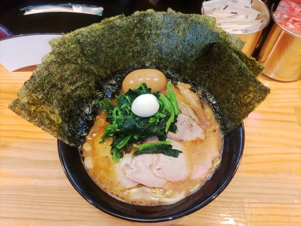 「チャーシューメン+味付玉子+のり」@横横家 仙台店の写真