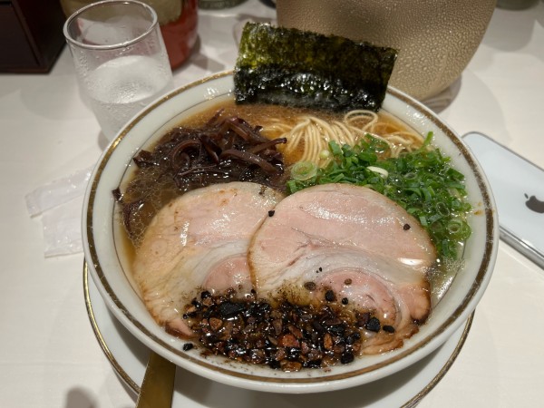 「濃厚豚骨玉名ラーメン」@くまめんの写真