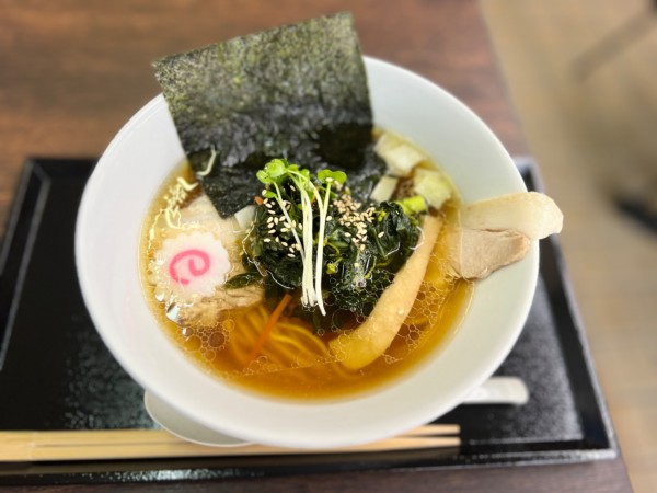 「奥多摩山葵(ワサビ)中華そば 1450円」@麺処しんすけの写真