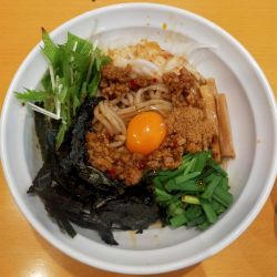 冷やし台湾まぜそば　1000円