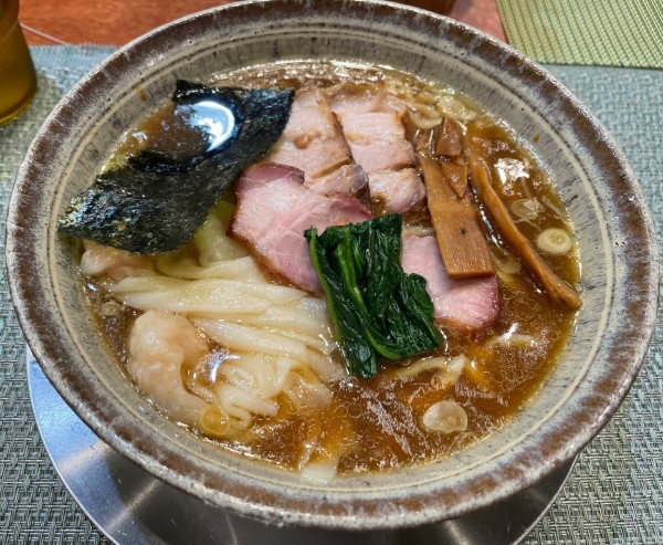 「ワンタン醤油ラーメン」@らーめん 梶原の写真