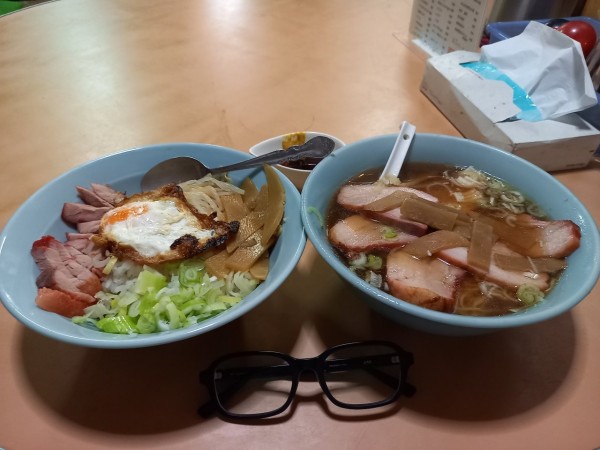 「焼豚ソバ+酔來丼」@酔来軒の写真