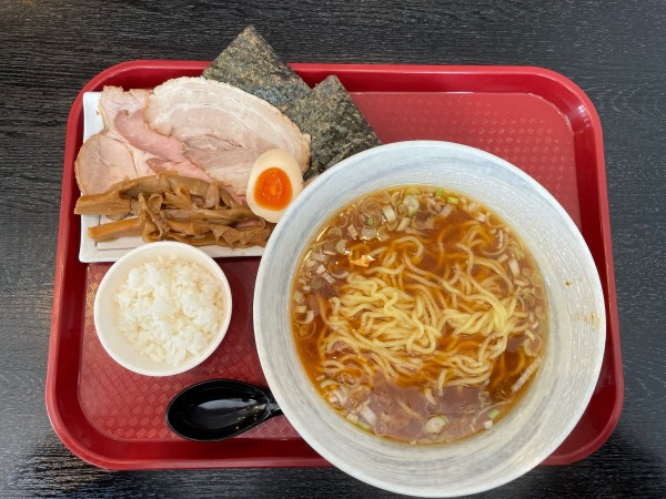 「かけそば＋全部入り」@麺屋まるたけの写真