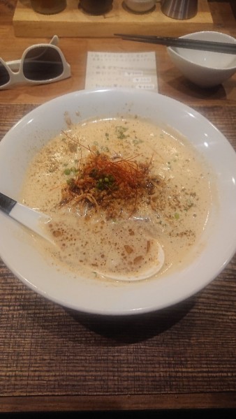 「胡麻と豆乳の淡麗仕立てブラック」@蜂と蝶の写真