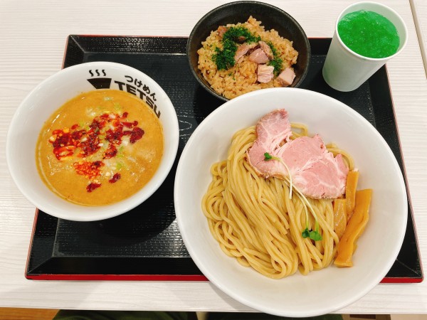 「坦々つけ麺+炊き込み豚飯+ジュース」@つけめん TETSU ららぽーと新三郷店の写真