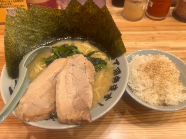 「塩トンコツ」@ラーメンビッグ 一番町店の写真