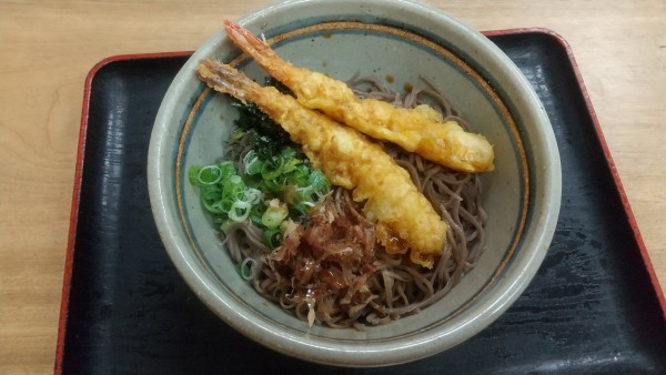 「冷たい天ぷらそば1000円」@吾妻そばの写真