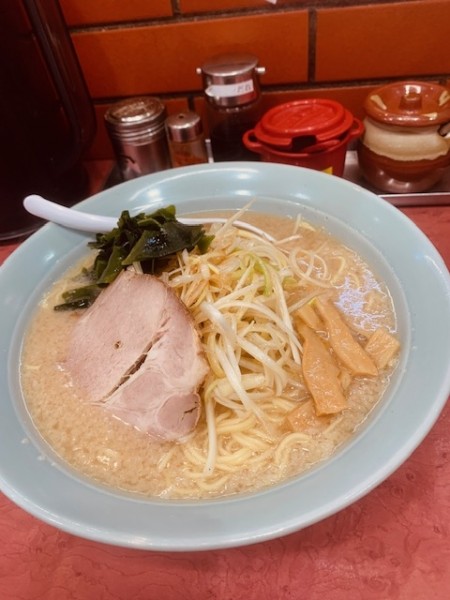 「ネギラーメン（中）960円」@ニューラーメンショップ 大宮東口店の写真