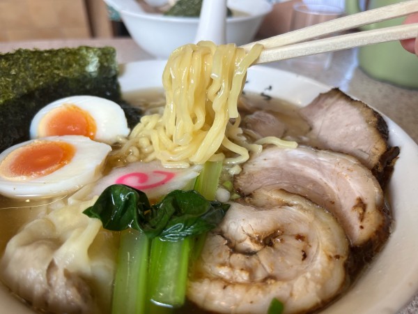 「はなもりらーめん　塩　1100円」@華の蔵 館山店の写真