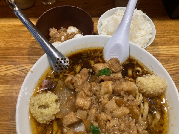 「スタ満そば+ポン玉＋半ライス」@元祖スタミナ満点らーめんすず鬼 赤坂店の写真