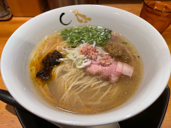 「真鯛と蛤の塩蕎麦」@SOBAHOUSE 金色不如帰 新宿御苑本店の写真