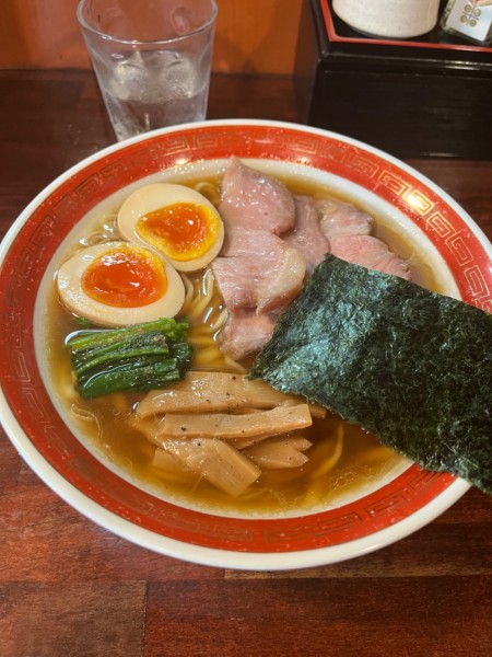 「特製醤油ラーメン（平打ち麺）＋ライス」@麺処 懐やの写真