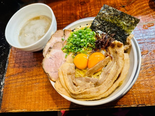 「【限定④】焦がしバター醤油でTKM【1400円】」@元祖一条流がんこラーメン たま館分店の写真