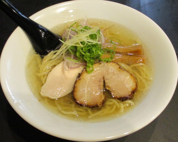 「塩らぁめん（麺ヤワ）900円」@らぁめん 生姜は文化。 中野店の写真