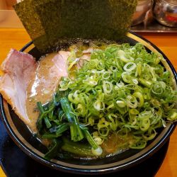 燻製チャーシューメン+九条ネギ