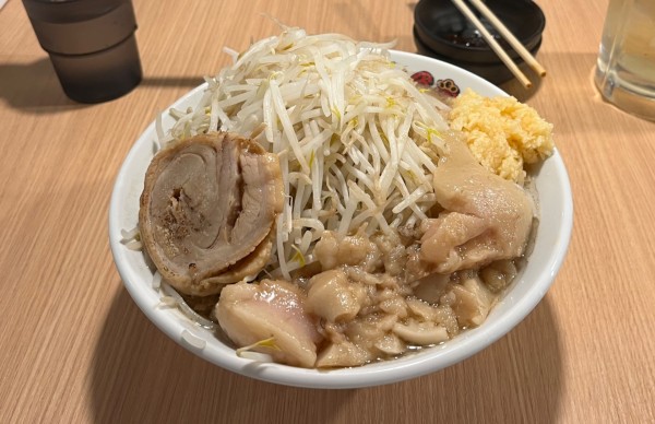 「俺の豚麺麺量倍(300g)ヤサイニンニクアブラ」@オリオン食堂の写真