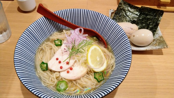 「【限定】特製 牡蠣と焼きあごの冷し麺」@焼きあご塩らー麺 たかはし 大船店の写真