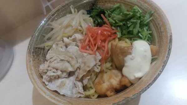 「すごいチキン南蛮冷やし」@濃厚ラーメン 大葉商店の写真