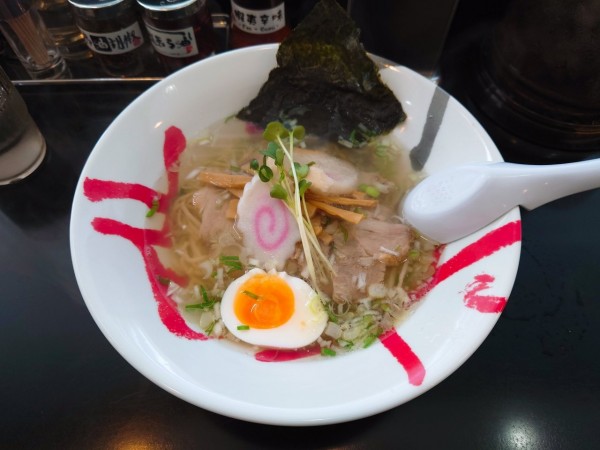 「特塩拉麺」@函館麺厨房あじさい 本店の写真