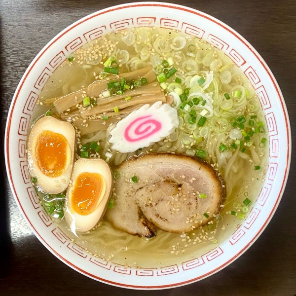 「塩らーめん ¥730円(中盛無料・味玉100円)」@佐野らーめん はなぶさの写真