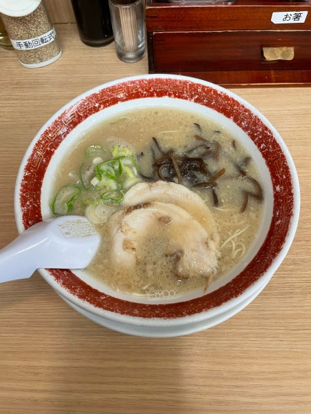 「白(650円)」@博多らーめん 無双 大船店の写真