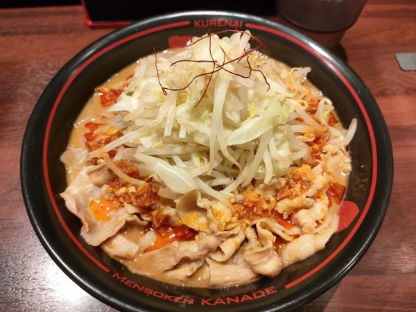 「紅ラーメン」@麺創研 紅 武蔵新城の写真