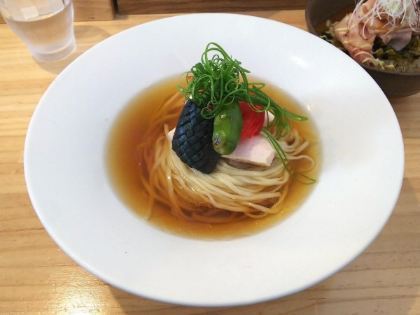 「【限定】冷製淡麗煮干し　950円」@中華そば いち松の写真