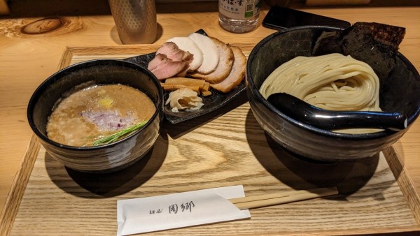 「焼豚つけ麺 中」@麺屋 周郷 新橋店の写真
