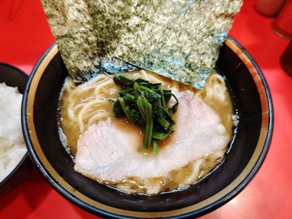 「ラーメン」@横浜家系総本山 吉村家直系店 ラーメン内田家の写真