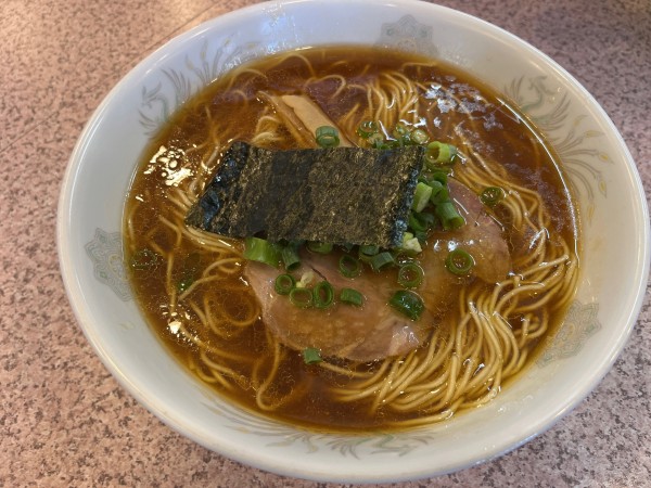 「醤油ラーメン　大盛　1,000円」@ラー麺専門店 こしがやの写真