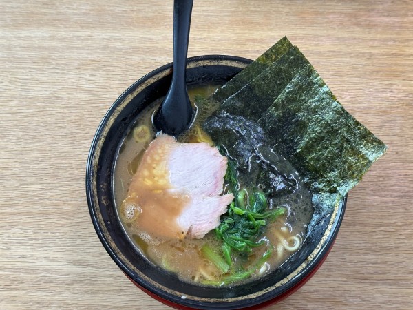 「ラーメン(900円)」@はじめ家の写真