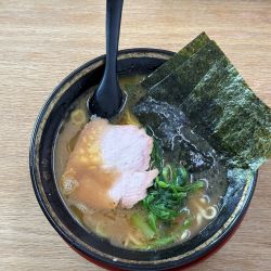 ラーメン(900円)