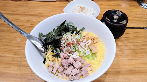 「【限定】冷やし納豆まぜそば (中・平打ち麺)」@神田らぁめん 悠の写真