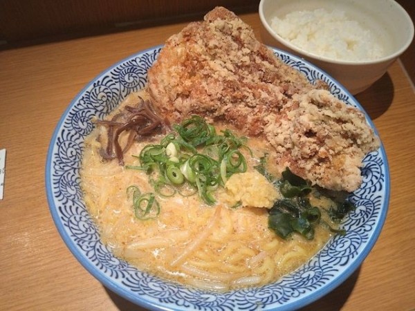 「豚バラザンギのせ札幌熟成味噌」@麺や 虎鉄 京都拉麺小路店の写真