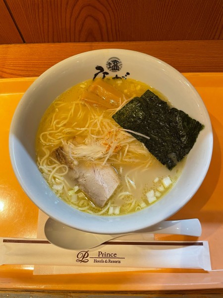 「塩らーめん(980円)」@塩らーめん ひるがおEX 品川キッチンの写真