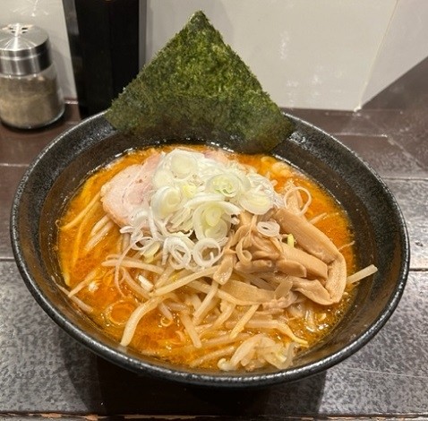 「ミッチョン(辛味噌)辛さ4倍 980円。」@寄ラーメンの写真