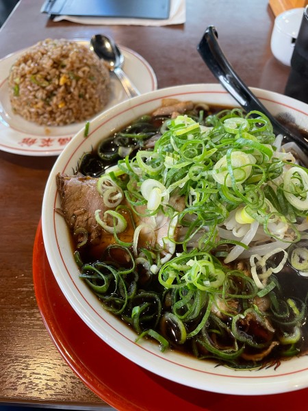 「中華そば 並 焼めし 小」@新福菜館 浜松町店の写真
